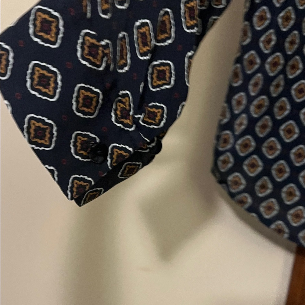 L'AGENCE Navy Geometric Button-Down Shirt - Picture 10 of 12